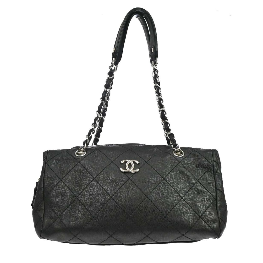 CHANEL Wild Stitch shoulder bag in black leather: CHANEL Wild Stitch shoulder bag in black leather Chanel Wild Stitch shoulder bag in black leather with double handles and logo accents. This medium handbag features inner pockets and includes the seri