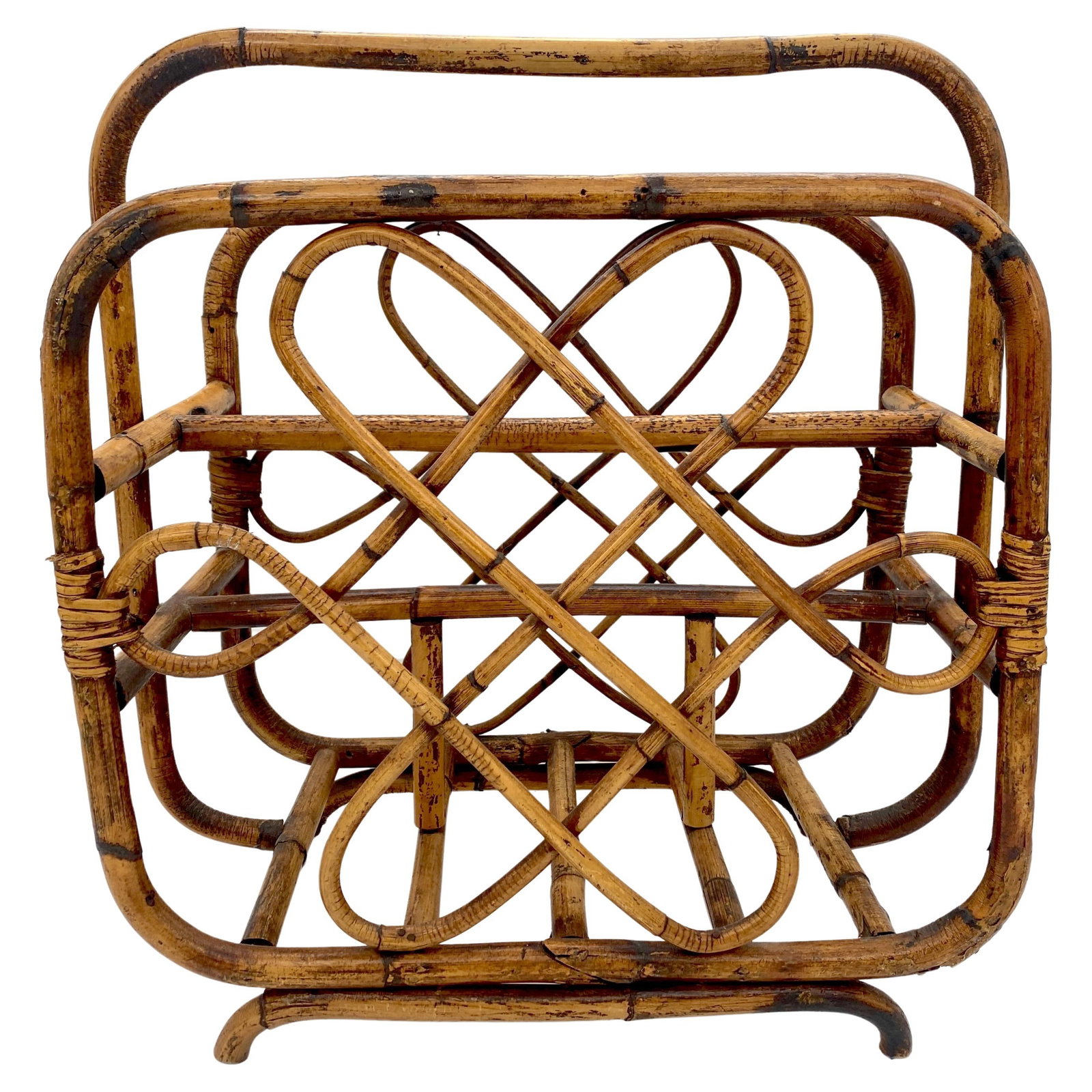 1960s Mod Bamboo Magazine Rack Stand Mid-Century Modern USA: 1960s Mod Bamboo Magazine Rack Stand Mid-Century Modern USA Enhance your living space with this exquisite 1960s Mod Sculptural Bamboo Magazine Rack/Stand, crafted in the United States. This striking p