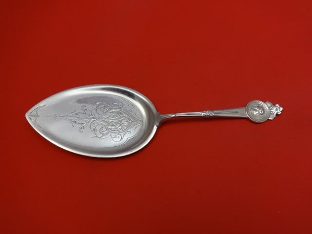 Gorham Medallion Sterling Silver Brite Cut Pie Server 8.5": Gorham Medallion Sterling Silver Brite Cut Pie Server 8.5" This exquisite pie server from Gorham is crafted from sterling silver and features a beautiful brite cut design. Measuring 8 1/2 inches, it b