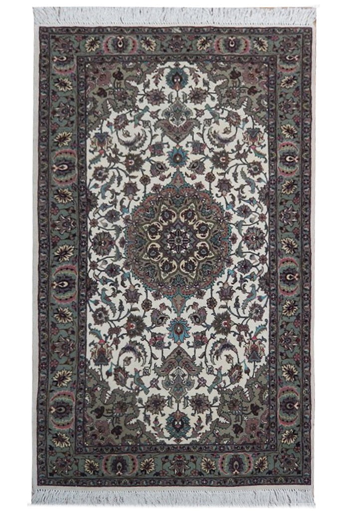 Persian Tabriz Handmade Rug 3' x 5' Wool Silk Area Rug: Persian Tabriz Handmade Rug 3' x 5' Wool Silk Area Rug Free continental US Shipping Introducing an exquisite 3' x 5' Wool and Silk Persian Tabriz Handmade Rug, a timeless masterpiece that showcases th