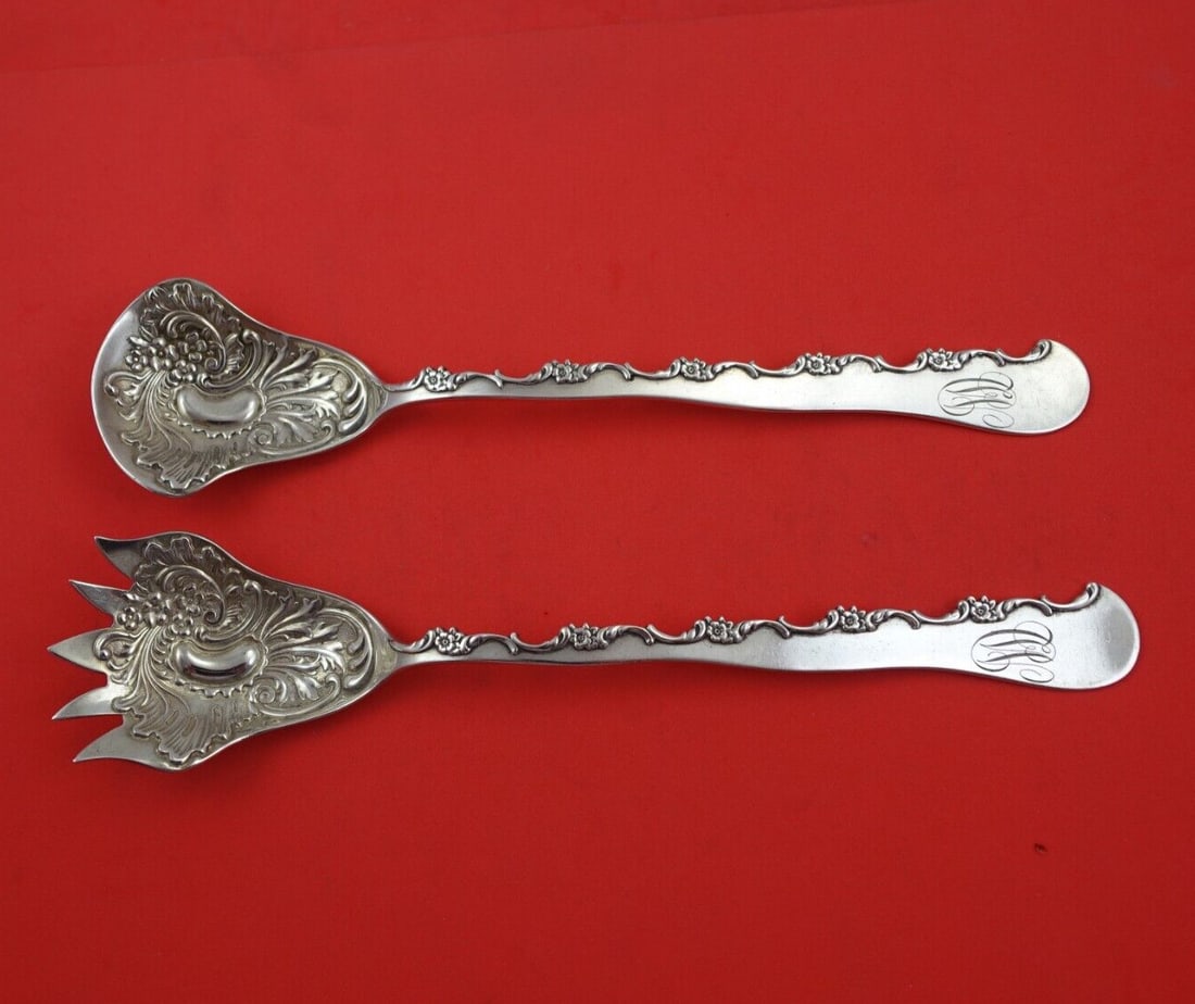 Shiebler Sterling Silver 2pc Salad Serving Set 10 3/8" Monogrammed: Shiebler Sterling Silver 2pc Salad Serving Set 10 3/8" Monogrammed This exquisite 2-piece salad serving set by Shiebler is crafted from high-quality sterling silver (.925) and features an unusual