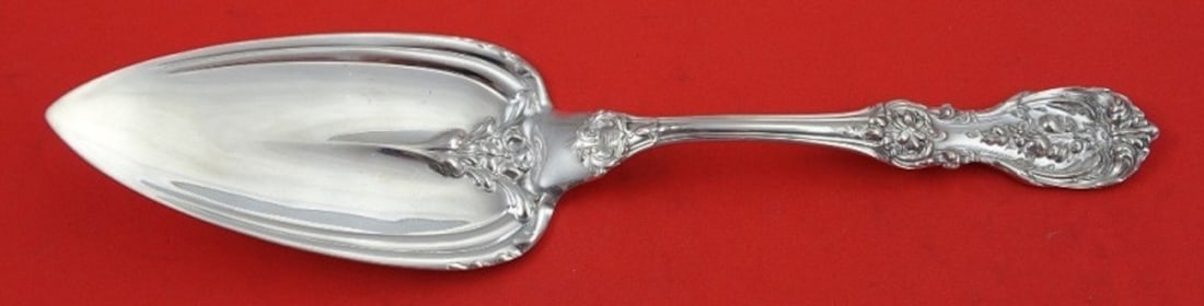 Reed & Barton Francis I Sterling Silver Pie Server 9 3/8": Reed & Barton Francis I Sterling Silver Pie Server 9 3/8" This exquisite pie server from the Francis I pattern by Reed and Barton is crafted from high-quality sterling silver, featuring a new script m