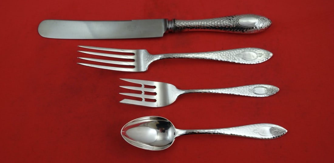 Stuyvesant International Sterling Silver 4-Piece Dinner Set: Stuyvesant International Sterling Silver 4-Piece Dinner Set Experience elegance with this Stuyvesant by International Sterling Silver Dinner 4-piece Setting. Crafted from high-quality sterling silver,