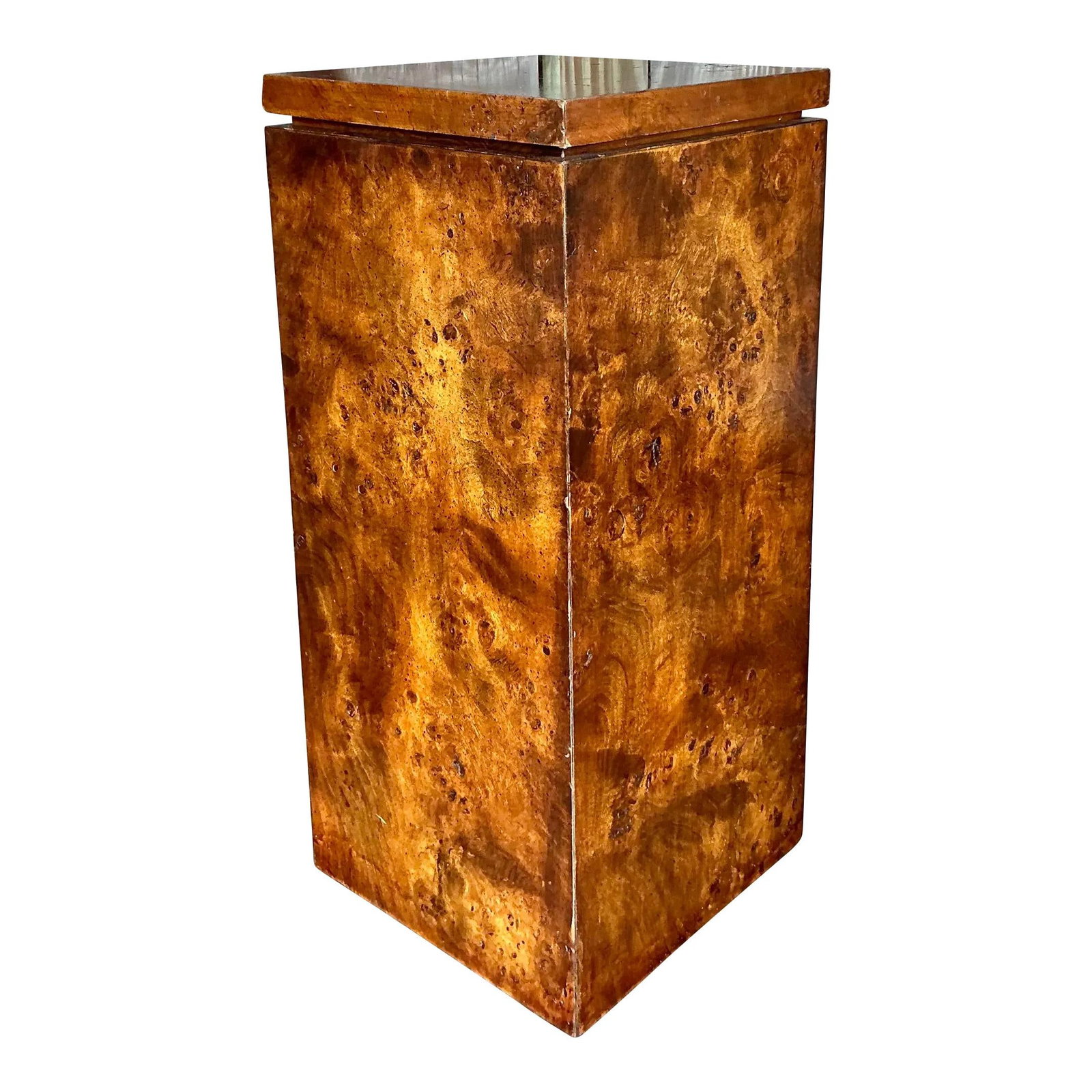 Vintage Boho Tangerine Burl Wood Pedestal 23.5": Vintage Boho Tangerine Burl Wood Pedestal 23.5" Enhance your home decor with the Vintage Boho Burl Wood Pedestal, a perfect blend of natural elegance and artistic craftsmanship. This pedestal is made 
