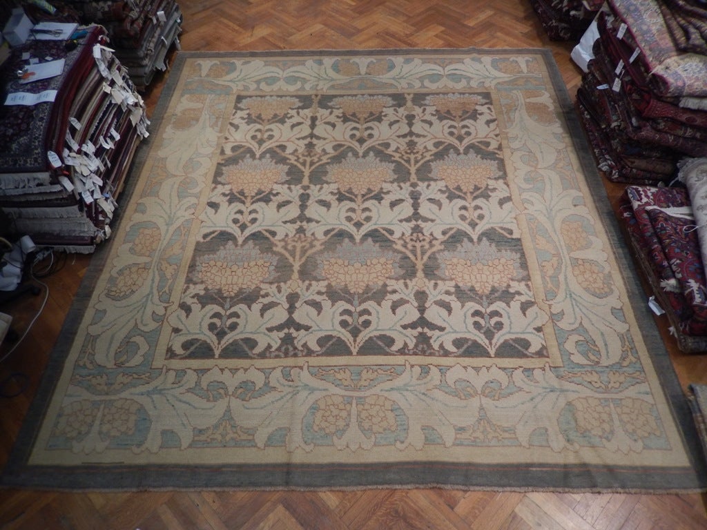 Ivory Semi-Antique Oushak Rug 13'3 x 14'9 Handmade Turkey: Ivory Semi-Antique Oushak Rug 13'3 x 14'9 Handmade Turkey Free continental US Shipping Introducing the exquisite 13' 3" x 14' 9" Ivory Semi-Antique Oushak Rug, a stunning handcrafted piece made by ski