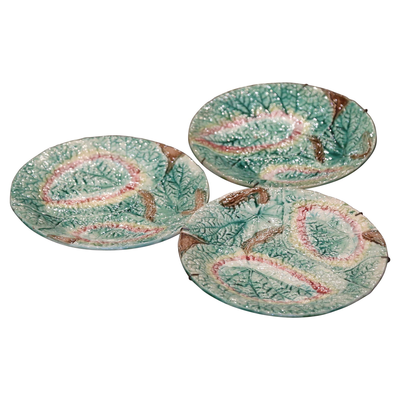 19th Century English Majolica Decorative Plates Set of 3 Hand-Painted (1 of 4)