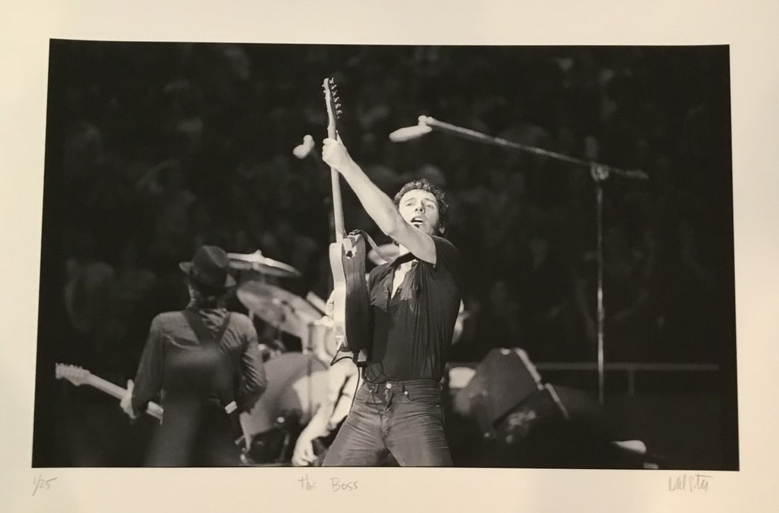 Signed Limited Edition Giclee by Neil Portnoy Featuring Bruce Springsteen: Signed Limited Edition Giclee by Neil Portnoy Featuring Bruce Springsteen This is an original limited edition giclee by Neil Portnoy featuring Bruce Springsteen, also known as "The Boss." The artwork 