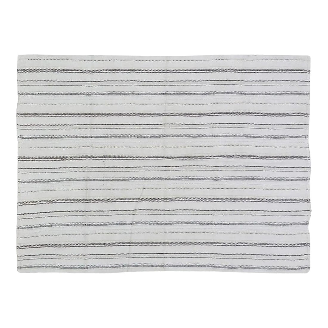 Turkish Wool Flatweave Kilim Rug 4'6x6'1: Turkish Wool Flatweave Kilim Rug 4'6x6'1 This vintage Turkish hand-knotted flatweave kilim is crafted from wool using traditional techniques, offering a blend of classic artistry and modern design sen