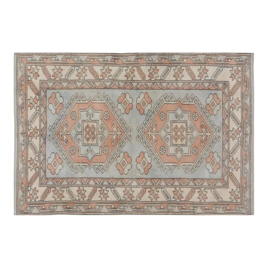 4'x6' Wool Area Rug Hand Knotted Turkish Anatolian Vintage: 4'x6' Wool Area Rug Hand Knotted Turkish Anatolian Vintage This vintage Turkish Anatolian rug is hand-knotted from wool using traditional techniques. It features a versatile design that blends timeles
