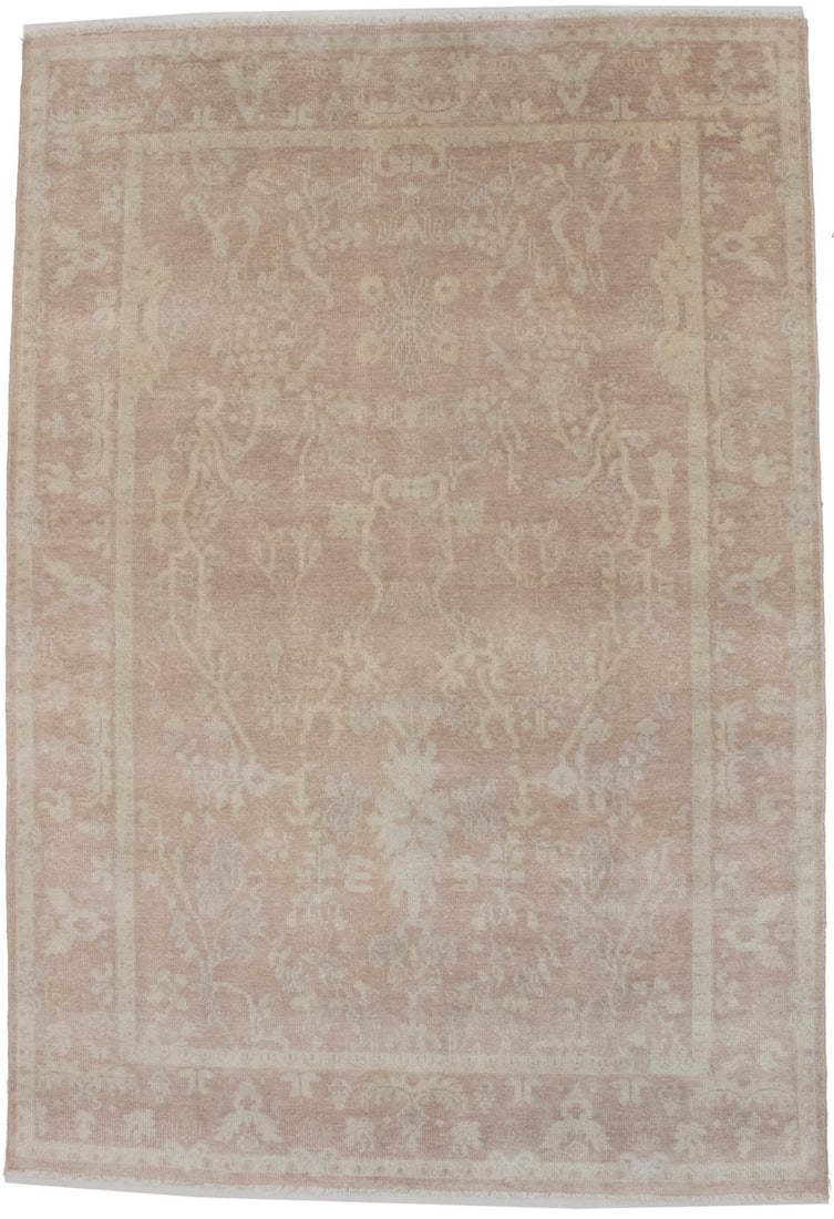 Muted Peach Wool Area Rug Floral Transitional Hand-Knotted 5'7 x 8'0: Muted Peach Wool Area Rug Floral Transitional Hand-Knotted 5'7 x 8'0 This hand-knotted area rug features a muted peach and beige floral pattern, adding a transitional touch to any modern space. Made f