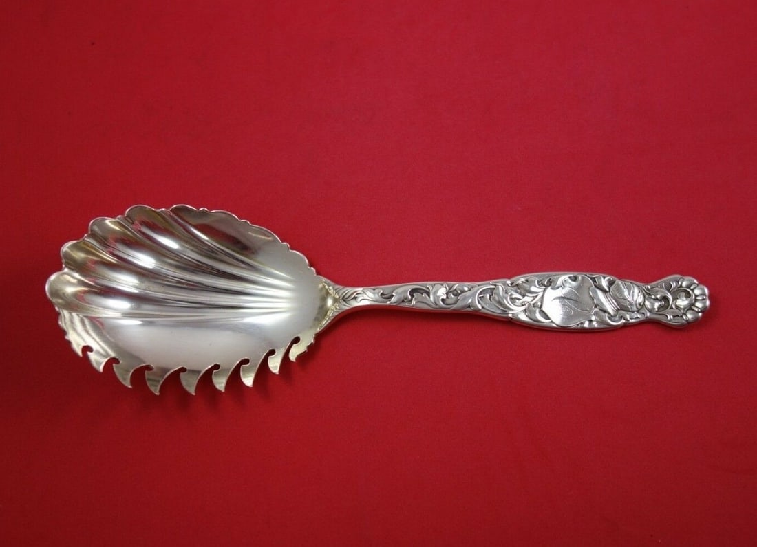 Whiting Heraldic Sterling Silver Macaroni Server 9 Tines 9 Inch: Whiting Heraldic Sterling Silver Macaroni Server 9 Tines 9 Inch This exquisite macaroni server from the renowned Heraldic pattern by Whiting showcases a beautifully crafted fluted bowl with 9 tines, m