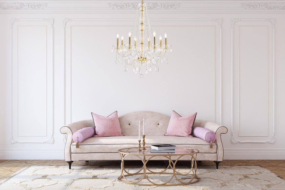 Verona 8-Light Gold Crystal Venetian Chandelier 28 inch: Verona 8-Light Gold Crystal Venetian Chandelier 28 inch This elegant Venetian-style chandelier features eight lights and a luxurious combination of clear and gold royal cut crystals. Designed for mode