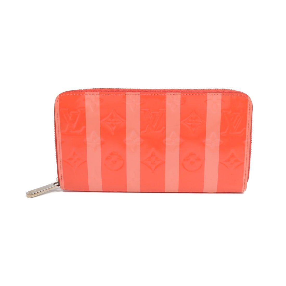 Louis Vuitton Rayure Monogram Vernis Pink Patent Leather Zippy Wallet M58036: Louis Vuitton Rayure Monogram Vernis Pink Patent Leather Zippy Wallet M58036 This Louis Vuitton Rayure Zippy Wallet features the Monogram Vernis design in a striking pink patent leather. The wallet is