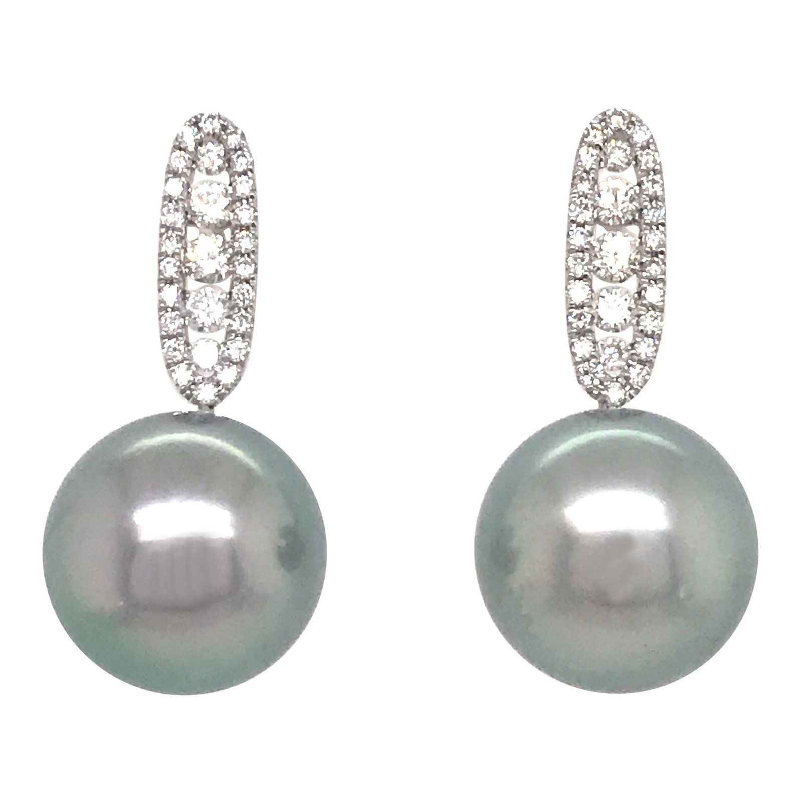 Harbor Diamonds 18K White Gold Tahitian Pearl Diamond Drop Earrings: Harbor Diamonds 18K White Gold Tahitian Pearl Diamond Drop Earrings These elegant drop earrings are crafted from 18K white gold and feature two striking Grey Tahitian pearls, each measuring 11-12 mm. 