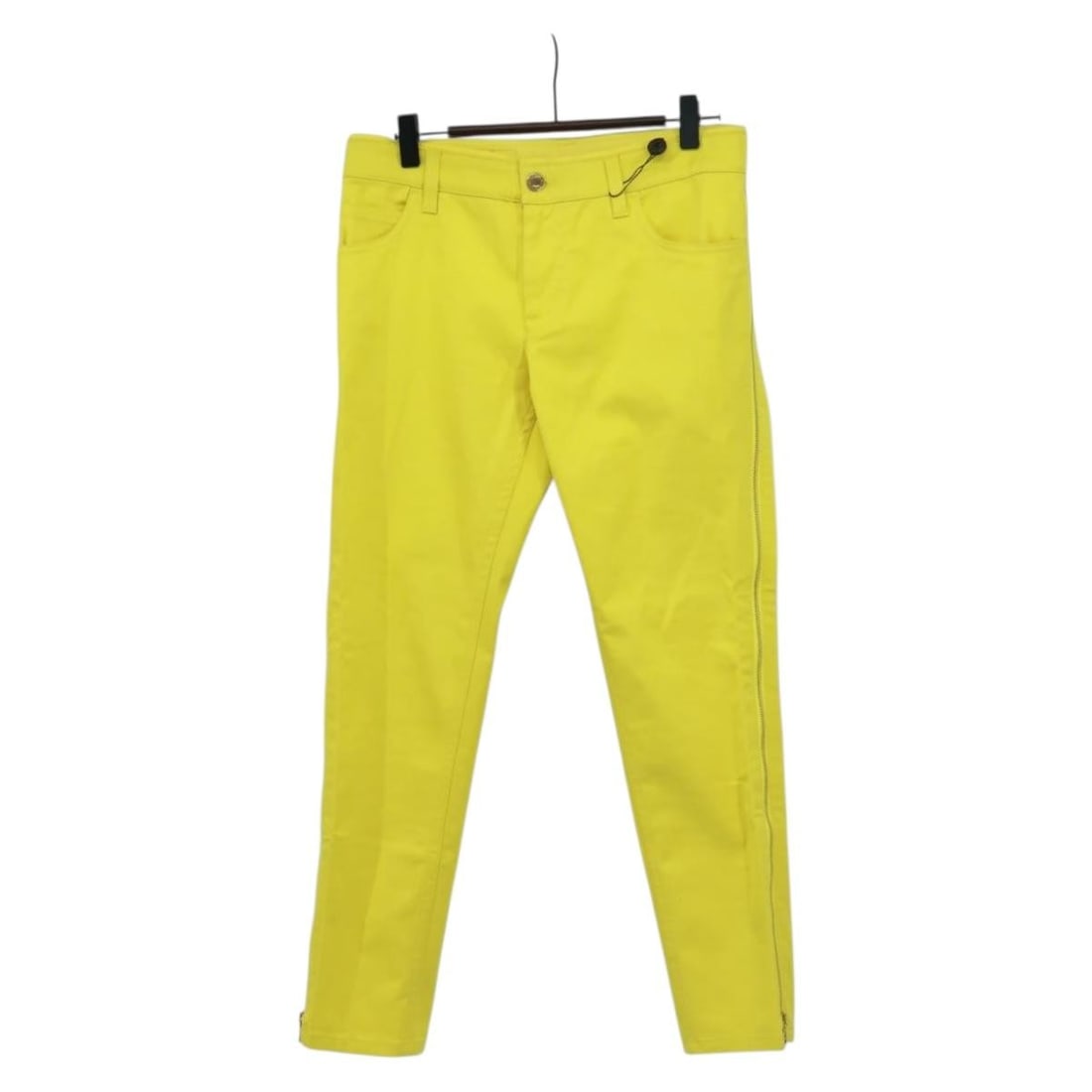 Louis Vuitton yellow cotton women's pants with side zip: Louis Vuitton yellow cotton women's pants with side zip Louis Vuitton yellow cotton side zip pants for women, made in Italy. This pair is in excellent condition with no remarkable scratches noted, and