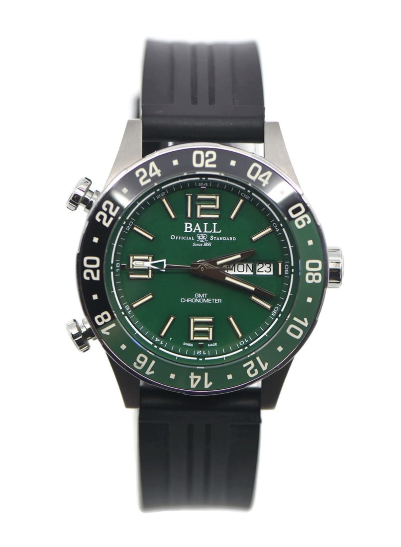 Ball Marine GMT Titanium Automatic Men's Wristwatch: Ball Marine GMT Titanium Automatic Men's Wristwatch This Ball Marine GMT wristwatch features a robust titanium case and a striking green analog dial. It is powered by a mechanical automatic movement a