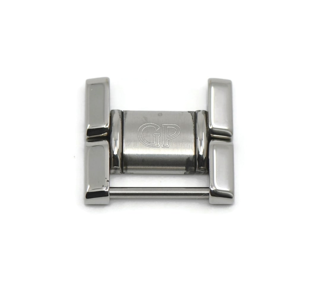 Girard Perregaux 18mm Stainless Steel Band Link Authentic: Girard Perregaux 18mm Stainless Steel Band Link Authentic This Girard Perregaux stainless steel band link is crafted from high-quality stainless steel, ensuring durability and a sleek appearance. With
