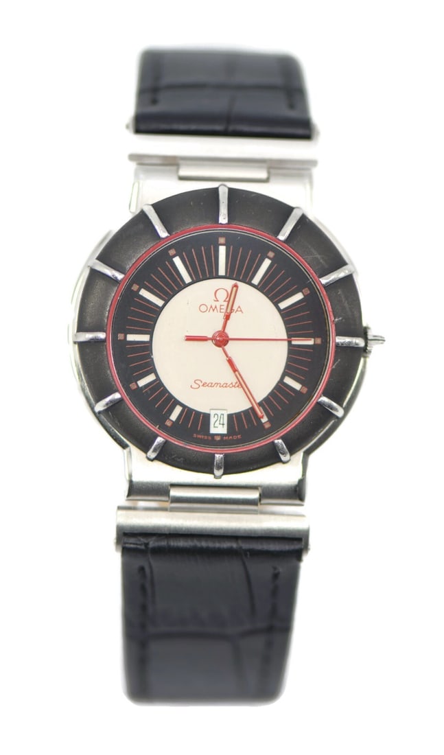 OMEGA Dynamic Quartz Stainless Steel Watch Ref 1430 Leather Band: OMEGA Dynamic Quartz Stainless Steel Watch Ref 1430 Leather Band This Omega Dynamic wristwatch features a sleek stainless steel case with a diameter of 34mm, showcasing a classic analog display. The w