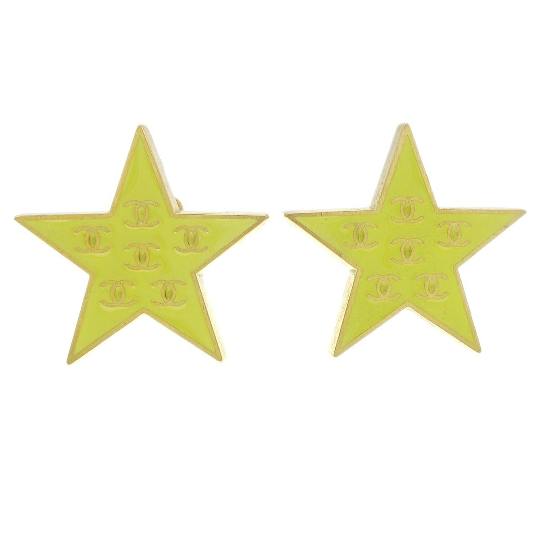 CHANEL 01P Gold Plated Star Clip-On Earrings Yellow: CHANEL 01P Gold Plated Star Clip-On Earrings Yellow Clip-on Chanel star motif earrings in yellow with a button-style design. Made in France, this pair features a gold-plated finish and shows reasonabl