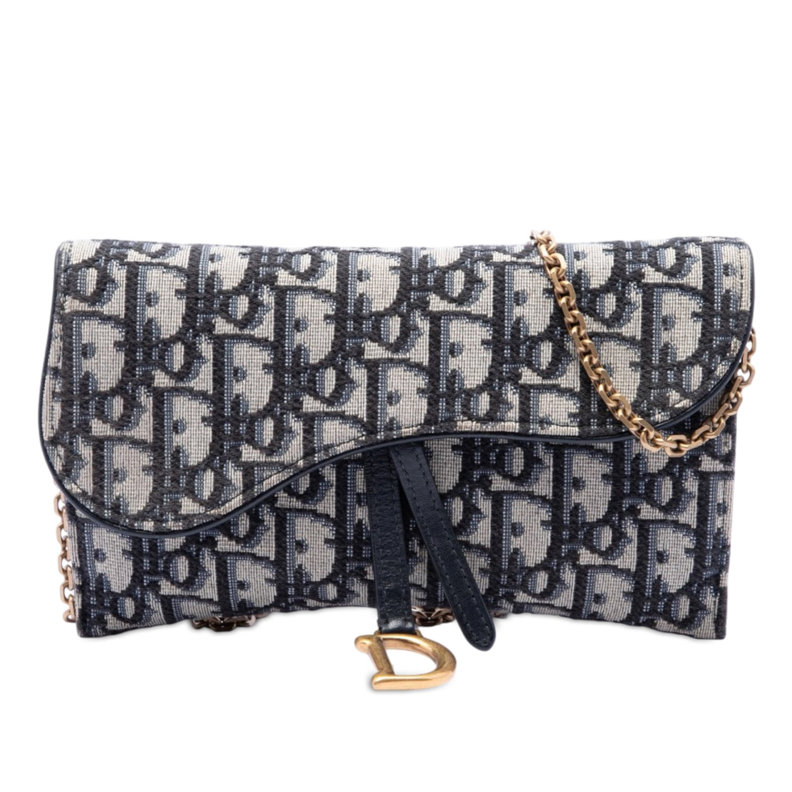 Dior Oblique Saddle Chain Wallet Blue Canvas: Dior Oblique Saddle Chain Wallet Blue Canvas This Dior Oblique Canvas Saddle Wallet On Chain showcases the iconic Dior Oblique canvas in blue, featuring a flap with snap closures and a detachable chai