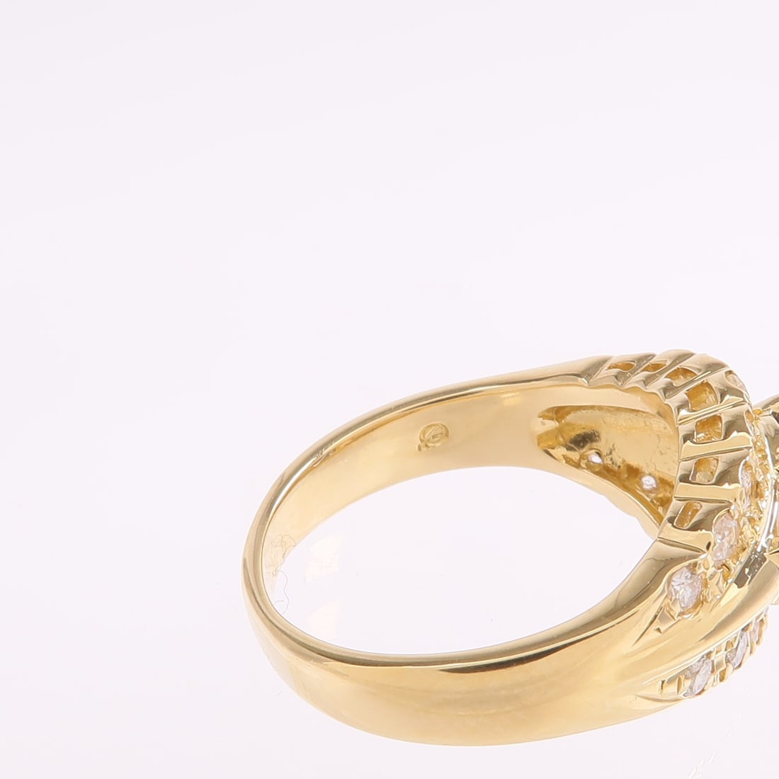 Sapphire and Diamond Ring in 18K Yellow Gold Size 5.75 - 6