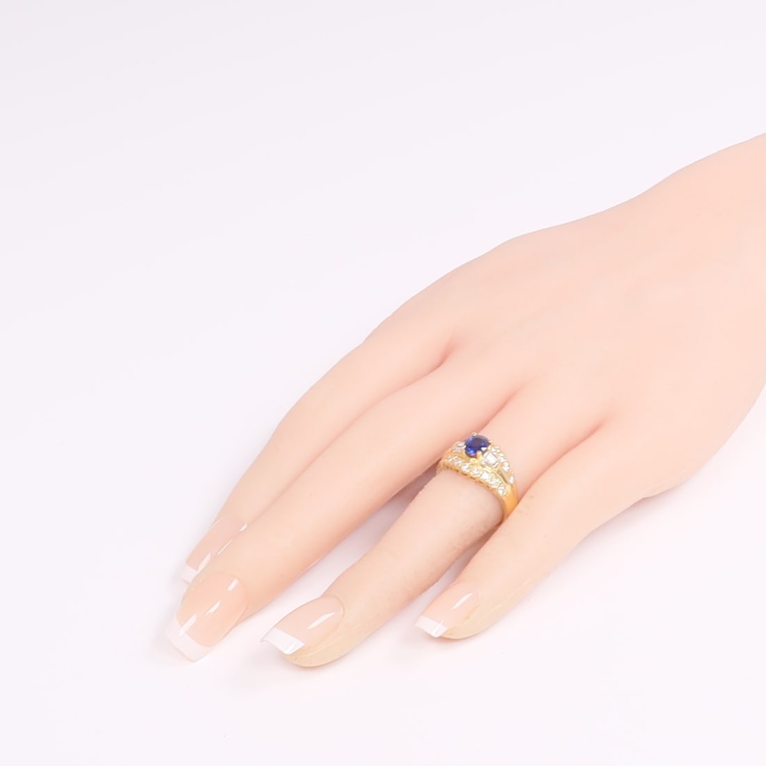 Sapphire and Diamond Ring in 18K Yellow Gold Size 5.75 - 8