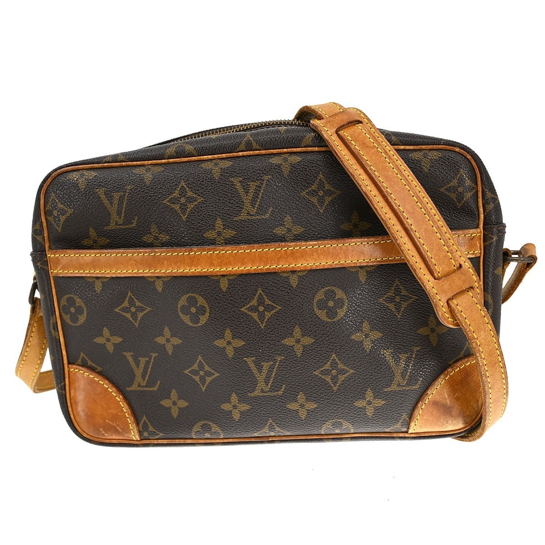 Louis Vuitton Trocadero 27 Monogram Canvas Crossbody Bag M51274: Louis Vuitton Trocadero 27 Monogram Canvas Crossbody Bag M51274 Vintage Louis Vuitton Trocadero 27 crossbody shoulder bag in brown Monogram canvas with leather strap and zip closure. This unisex bag f
