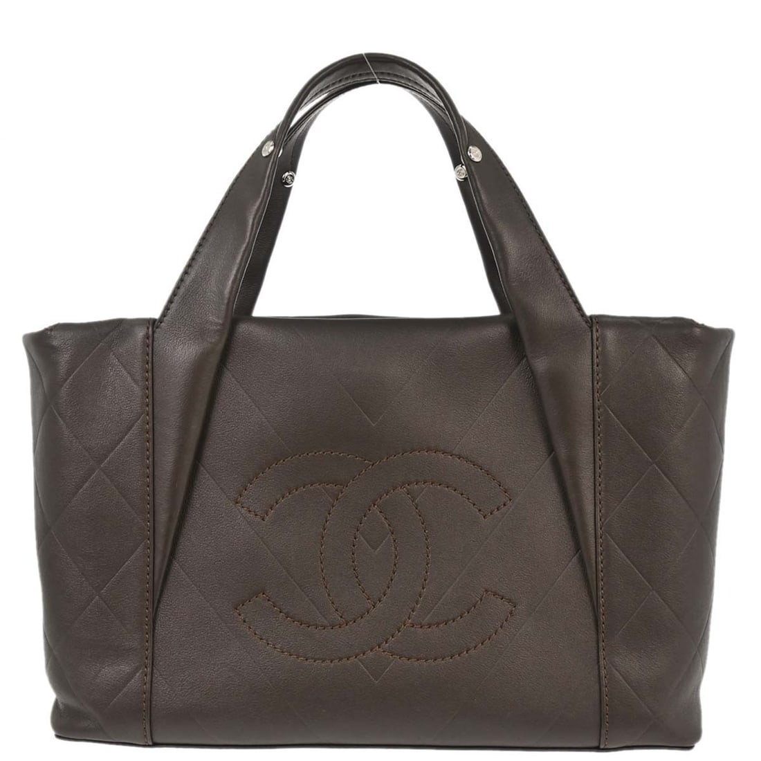 CHANEL Medium Brown Lambskin Tote Bag with Inner Pockets: CHANEL Medium Brown Lambskin Tote Bag with Inner Pockets Chanel brown lambskin tote handbag with a chevron design and logo accent. This medium tote is made in Italy and features inner pockets for orga