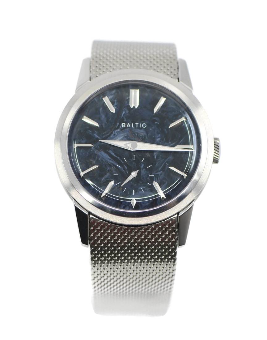 Baltic Prismic Stone automatic wristwatch with box papers: Baltic Prismic Stone automatic wristwatch with box papers Pre-owned Baltic Prismic Stone wristwatch with a mechanical automatic movement and analog display. This men's watch features a round stainless
