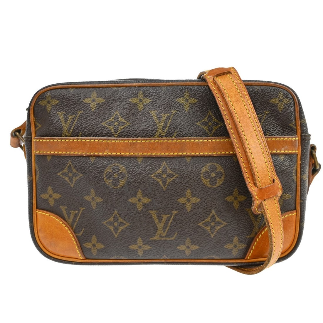 Louis Vuitton Trocadero 24 Monogram Crossbody Shoulder Bag M51276: Louis Vuitton Trocadero 24 Monogram Crossbody Shoulder Bag M51276 Vintage Louis Vuitton Trocadero 24 shoulder bag in Monogram canvas with leather trim and an adjustable crossbody strap. This zip-closu