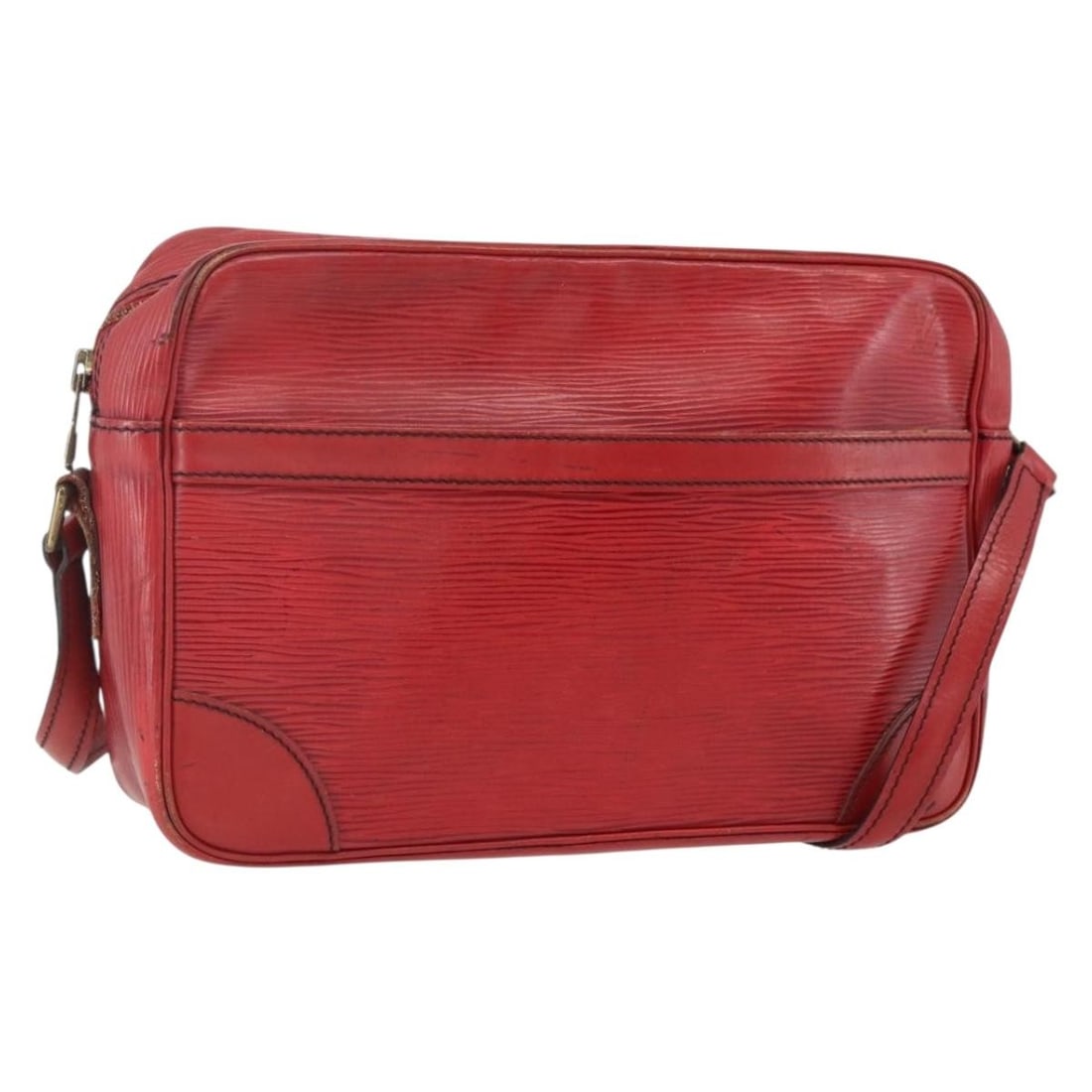 Red Epi Leather Trocadero 27 Shoulder Bag by Louis Vuitton M52317: Red Epi Leather Trocadero 27 Shoulder Bag by Louis Vuitton M52317 This LOUIS VUITTON Trocadero 27 shoulder bag is crafted from durable red Epi leather and features an adjustable shoulder strap. The ba