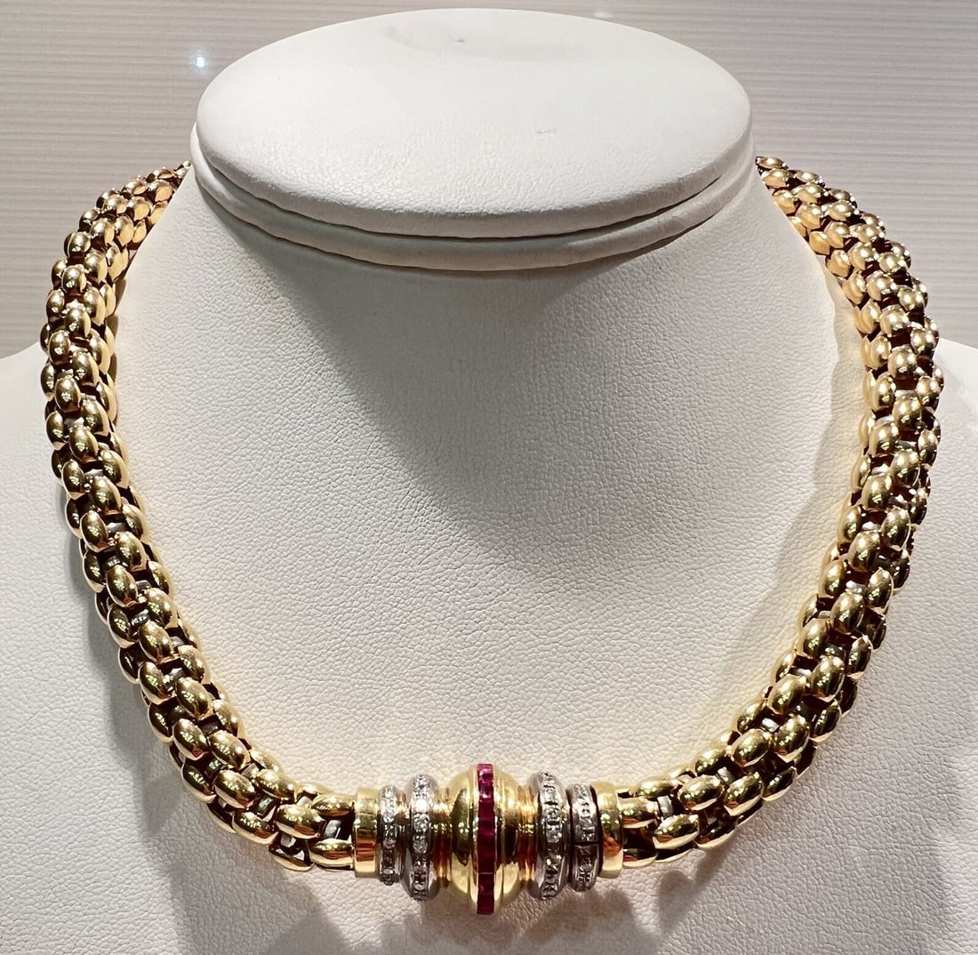 Magnificent 18K Gold Ruby Diamond Necklace France Hallmarked: Magnificent 18K Gold Ruby Diamond Necklace France Hallmarked This exquisite French necklace is crafted from 18K yellow gold and features stunning rubies and diamonds. The necklace showcases exceptiona