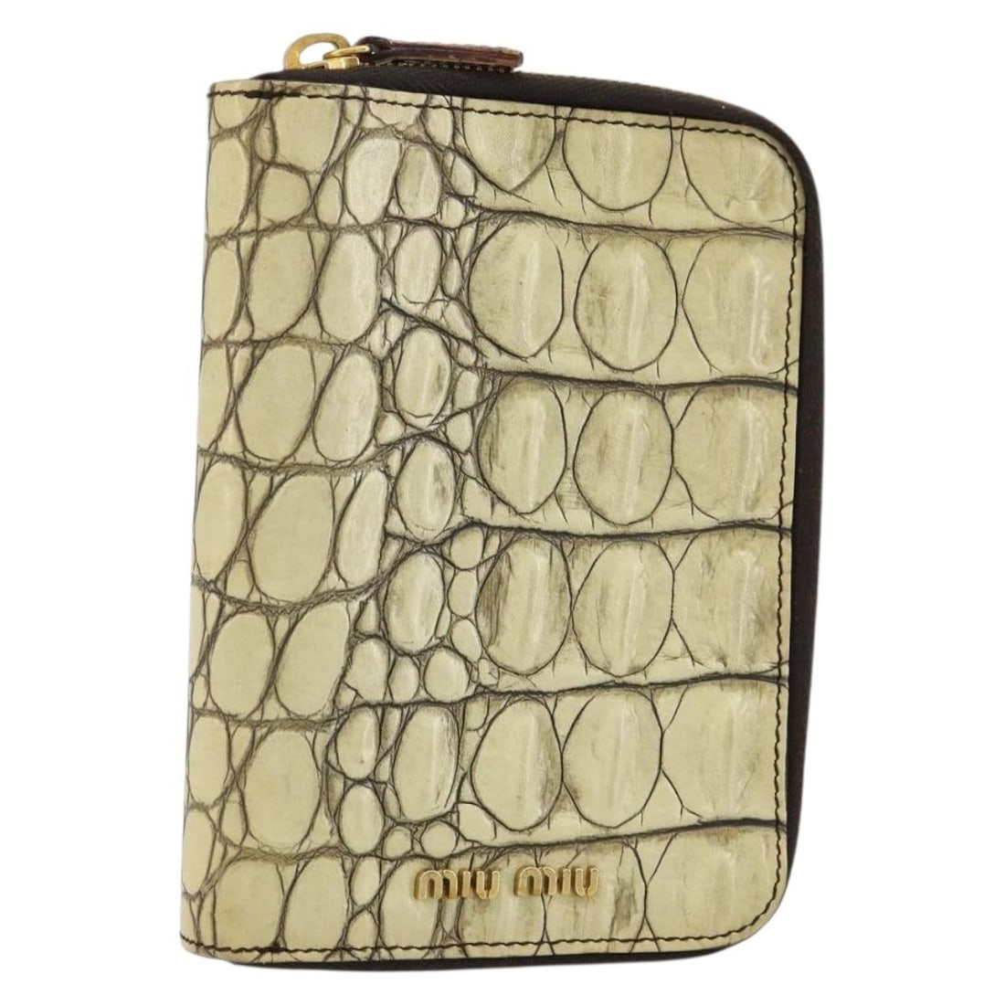 Miu Miu Cream Leather Day Planner Cover Auth 121305: Miu Miu Cream Leather Day Planner Cover Auth 121305 This authentic Miu Miu Day Planner Cover is crafted from high-quality cream leather, showcasing a sophisticated and elegant design. Made in Italy, t