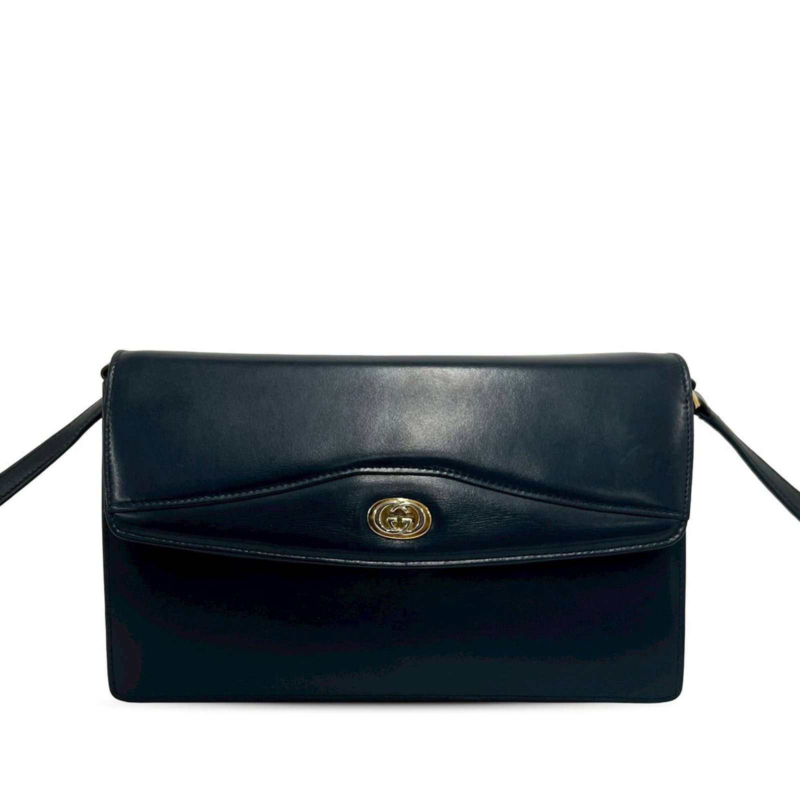 Gucci Leather Flap Black Crossbody Bag: Gucci Leather Flap Black Crossbody Bag This Gucci Leather Flap Crossbody bag is crafted from black leather and features a flat leather strap, a front flap with magnetic snap closure, and an interior z
