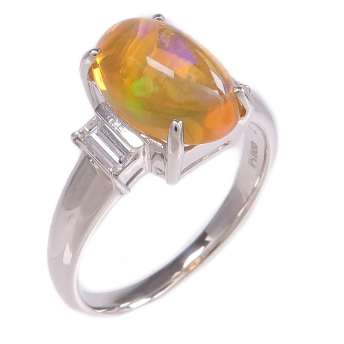 Fire Opal and Diamond Platinum Ring Size 6.75: Fire Opal and Diamond Platinum Ring Size 6.75 This elegant ring features a vibrant fire opal set in PT900 platinum, offering a striking orange accent. Designed for women, the ring is a US size 6.75 an