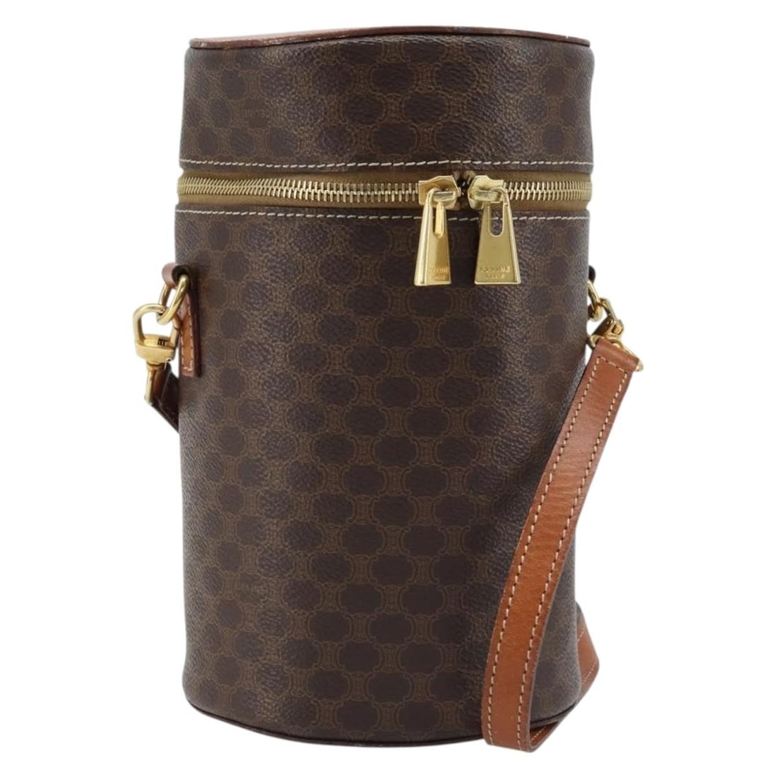 CELINE Macadam Brown PVC Leather Shoulder Bag Gold Tone: CELINE Macadam Brown PVC Leather Shoulder Bag Gold Tone Celine Macadam canvas shoulder bag in brown with gold-tone accents, crafted with PVC leather trim and made in Italy. This women's shoulder bag i