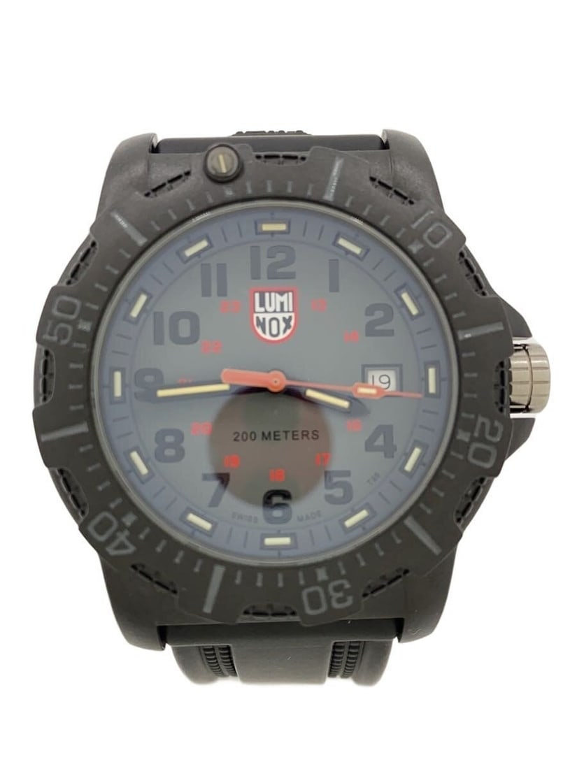 Luminox 8880-1GBq Gray Quartz Men's Wristwatch (1 of 5)