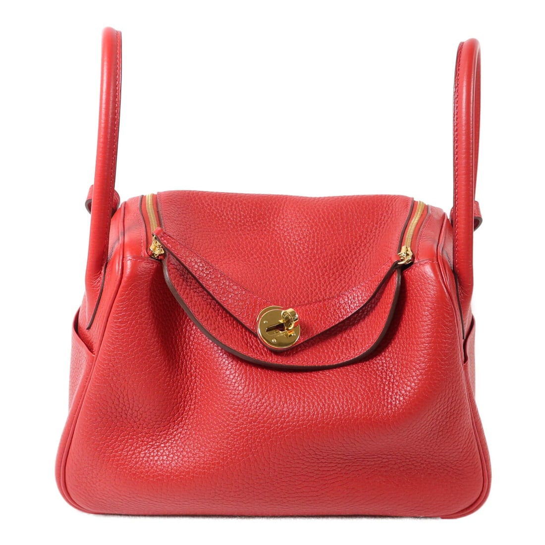 Hermes Lindy 26 Togo Leather Red Shoulder Bag GHW: Hermes Lindy 26 Togo Leather Red Shoulder Bag GHW This Hermes Lindy 26 shoulder bag is crafted from Togo calfskin leather in a striking Rouge Casaque red. Designed for women, the bag features gold har