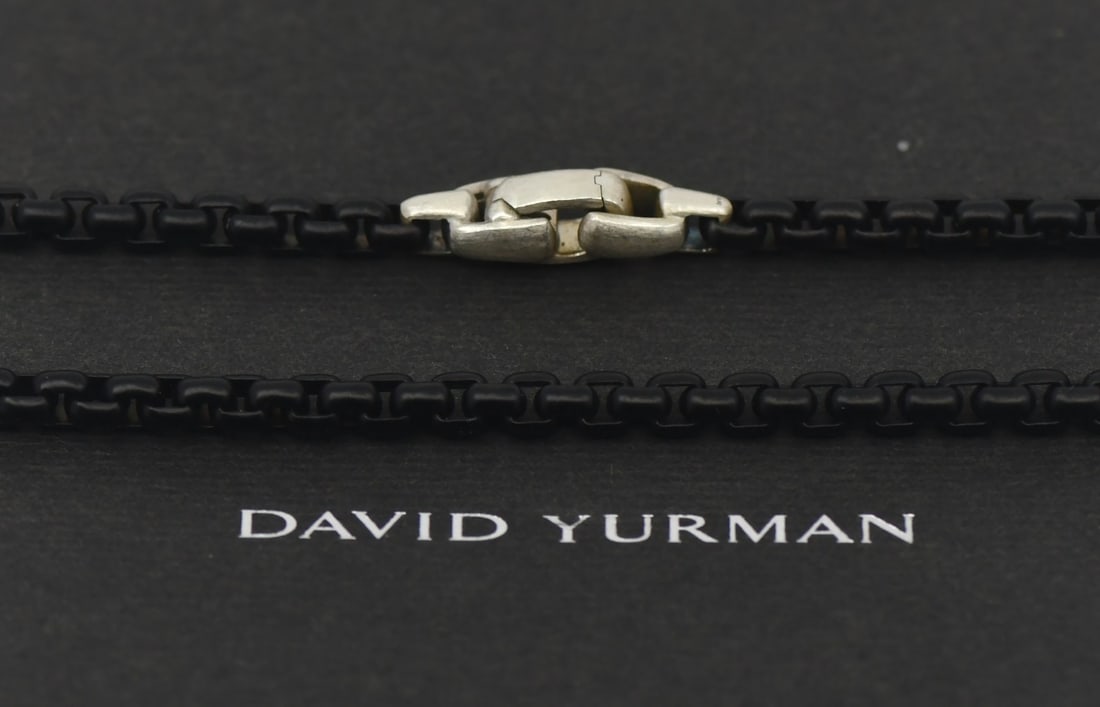 David Yurman 26 Inch 4mm Stainless Steel Chain Necklace: David Yurman 26 Inch 4mm Stainless Steel Chain Necklace Pre-owned David Yurman darkened steel box chain necklace with a clean, classic chain style and no main stone. Specifications Brand: David Yurman