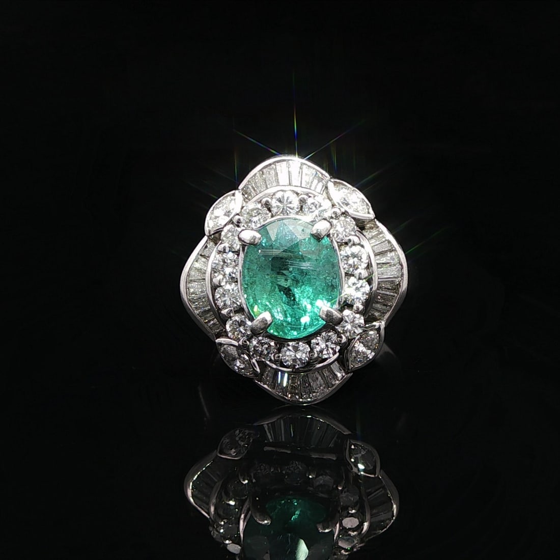Vintage Platinum GIA 4.54ct Paraiba Tourmaline Diamond Cocktail Ring: Vintage Platinum GIA 4.54ct Paraiba Tourmaline Diamond Cocktail Ring This exquisite vintage cocktail ring features a stunning natural Paraiba tourmaline, known for its unique glowing bluish-green colo
