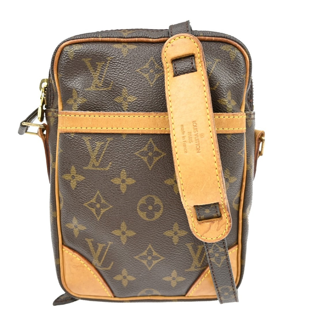 Louis Vuitton Danube M45266 Monogram Crossbody Bag Brown: Louis Vuitton Danube M45266 Monogram Crossbody Bag Brown Vintage Louis Vuitton Danube shoulder bag in brown Monogram canvas and leather with an adjustable crossbody strap and zip closure. This women's