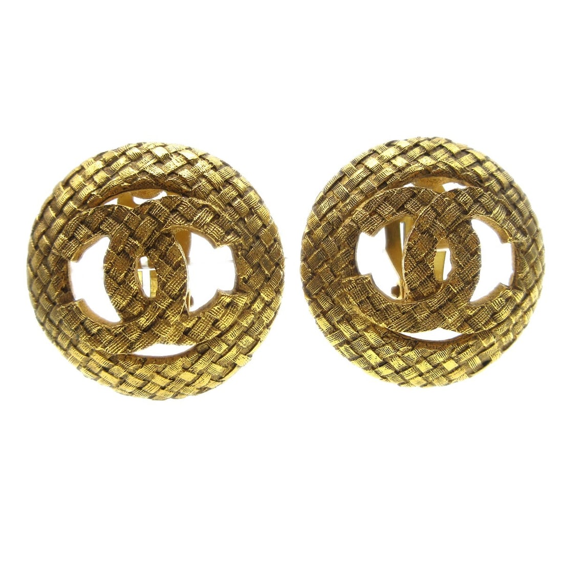 CHANEL Round Button Clip On Earrings Gold Plated France: CHANEL Round Button Clip On Earrings Gold Plated France Vintage Chanel quilted button earrings with a round clip-on design in gold-plated metal. Made in France, this pair features the classic button s