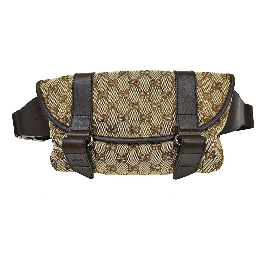 Gucci GG belt bag in beige canvas and leather: Gucci GG belt bag in beige canvas and leather Gucci GG bum bag in beige canvas and leather with a compact small profile and silver-tone strap hardware. Made in Italy, this belt bag features one interi