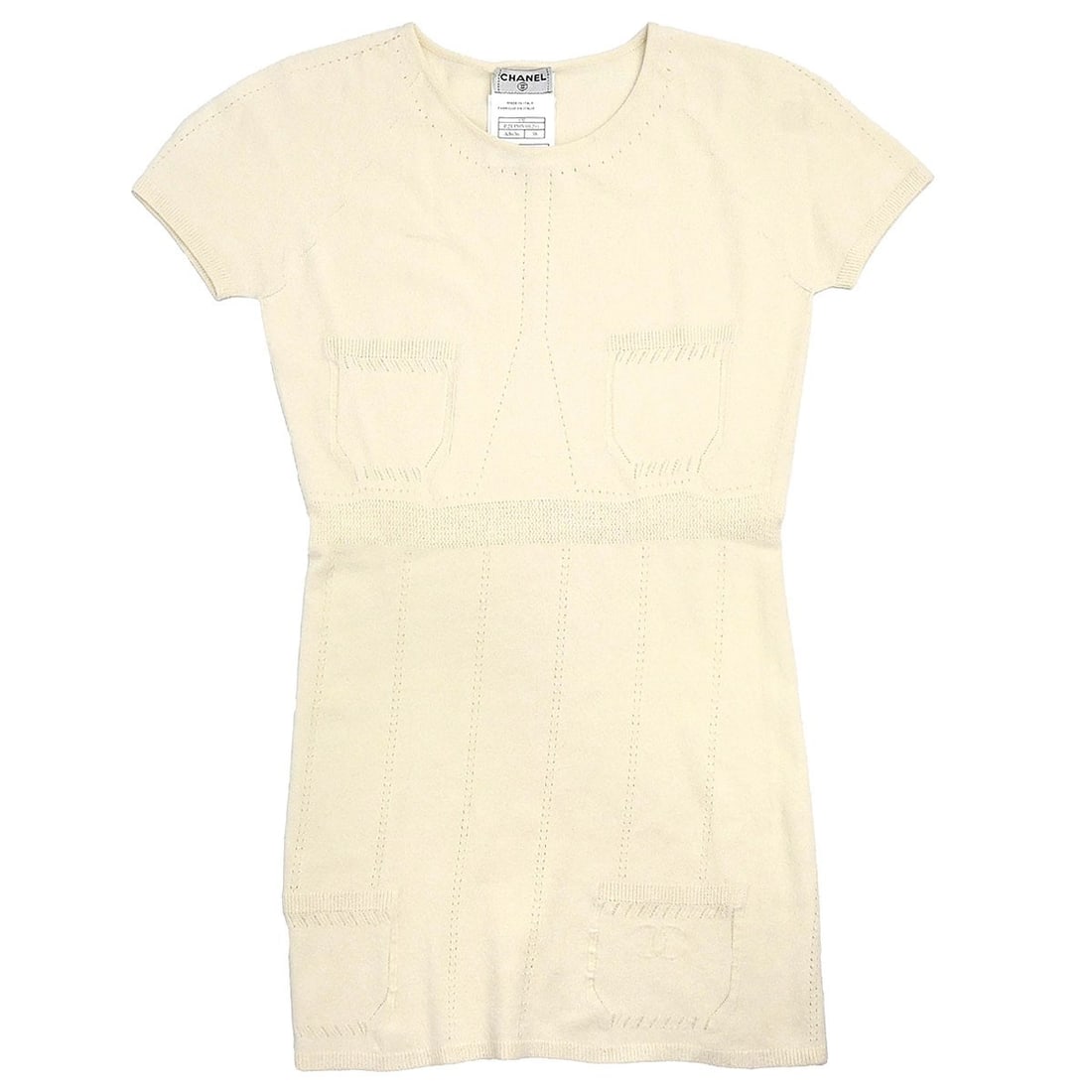 CHANEL 03P Slim Fit Short Sleeve T Shirt FR 38: CHANEL 03P Slim Fit Short Sleeve T Shirt FR 38 Vintage Chanel off-white top from the 03P collection with a slim fit and short sleeves. Designed for women in a regular size FR 38, this casual top is ma