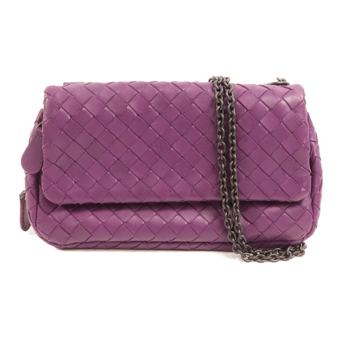 Bottega Veneta Purple Calfskin Chain Shoulder Bag: Bottega Veneta Purple Calfskin Chain Shoulder Bag This Bottega Veneta BV Chain Shoulder Bag is crafted from purple calfskin leather and designed for women. It features a compact silhouette with a chai