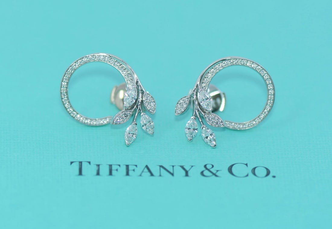Tiffany & Co Victoria Platinum Diamond Stud Earrings 0.81 CTW (1 of 6)