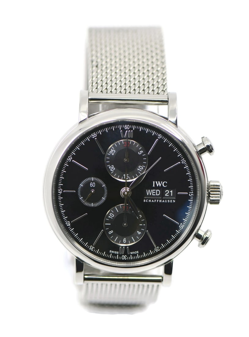 IWC Portofino IW391030 Black Dial Automatic Chronograph Steel 42mm with Box Papers: IWC Portofino IW391030 Black Dial Automatic Chronograph Steel 42mm with Box Papers This IWC Portofino Chronograph is a pre-owned wristwatch featuring a stainless steel case and band. The black analog 