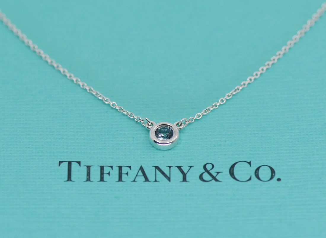 Tiffany & Co. Elsa Peretti Aquamarine Pendant Necklace in Sterling Silver 16 Inch: Tiffany & Co. Elsa Peretti Aquamarine Pendant Necklace in Sterling Silver 16 Inch This Tiffany & Co. necklace from the Elsa Peretti collection features a sterling silver pendant set with an aquamarine