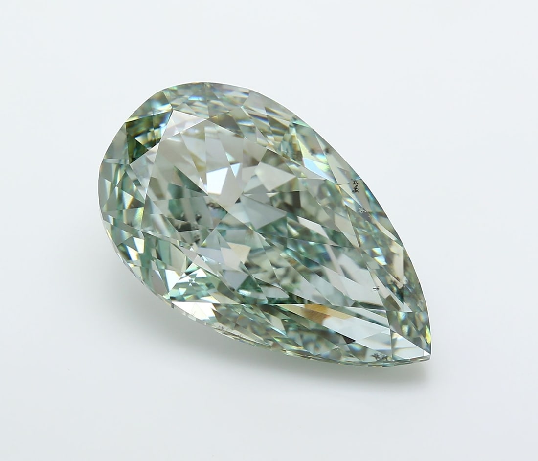 Loose Diamond - PEAR 20.0ct Fancy Vivid Green VS2: Loose Diamond - PEAR 20.0ct Fancy Vivid Green VS2 Source: This is a real non-mined Diamond that has been grown in a lab Shape: PEAR Carats: 20.0 Color: Fancy Vivid Green Certification: IGI Video: