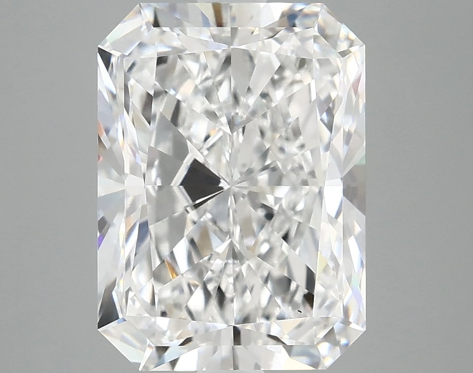 Loose Diamond - RADIANT 4.19ct D VS1: Loose Diamond - RADIANT 4.19ct D VS1 Source: This is a real non-mined Diamond that has been grown in a lab Shape: RADIANT Carats: 4.19 Color: D Clarity: VS1 Certification: IGI Condition: Pre-Owned PLE